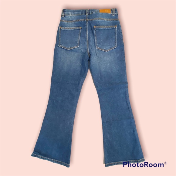 ZARA GIRLS FLARE JEANS BOOTS CUT JEANS SIZE 9 - Picture 2 of 4